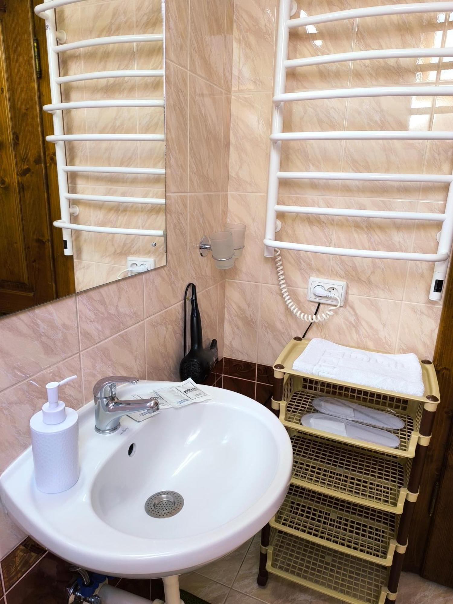 Hotel Delfin Mukacheve Room photo