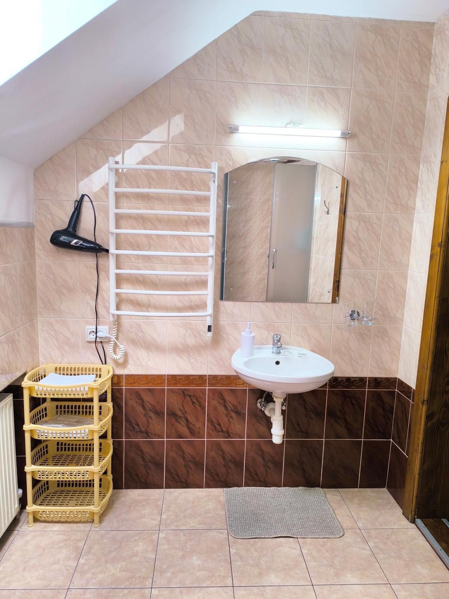Hotel Delfin Mukacheve Room photo